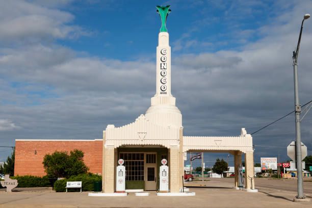 Tower Conoco & U-Drop Inn (Shamrock, Texas)